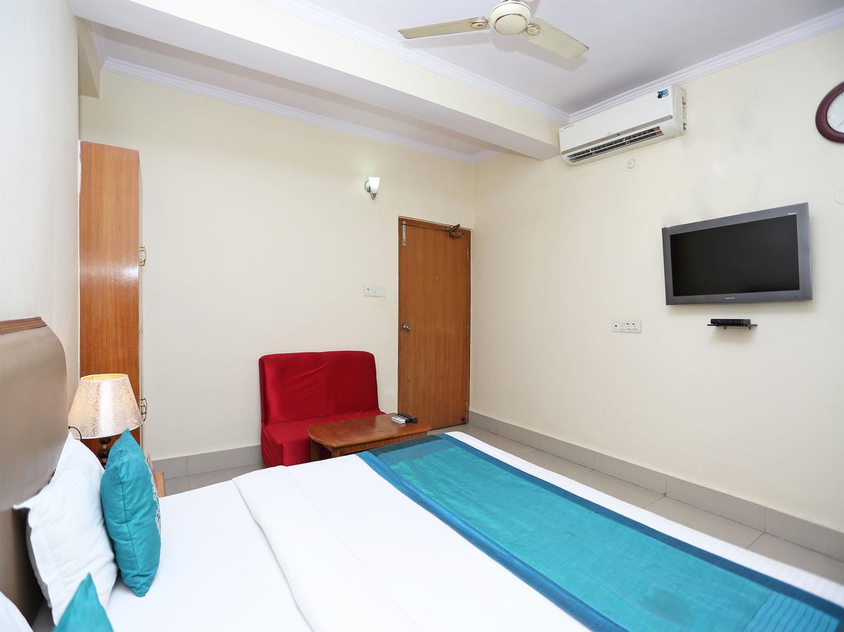 Oyo 10788 Hotel Harisons Continental Patna (Bihar) Bagian luar foto